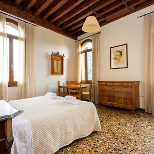 San Trovaso Appartement